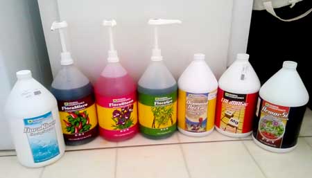 General Hydroponics Flora trio with some of their more popular supplements, for growing cannabis in hydro