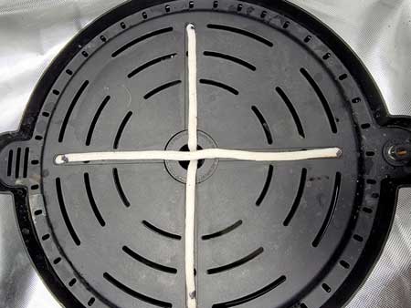 AC Infinity auto-watering pot base not wet, not wicking - GrowWeedEasy.com cannabis grow journal