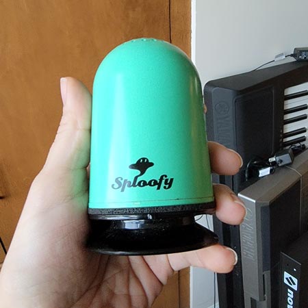 Sploofy in hand - GrowWeedEasy.com loves smoking weed!